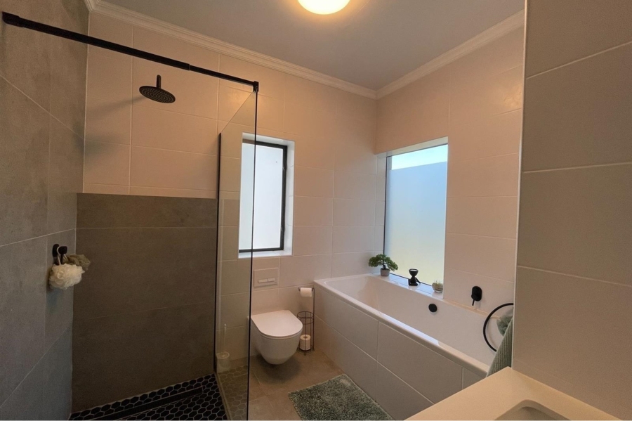 3 Bedroom Property for Sale in Island View Western Cape